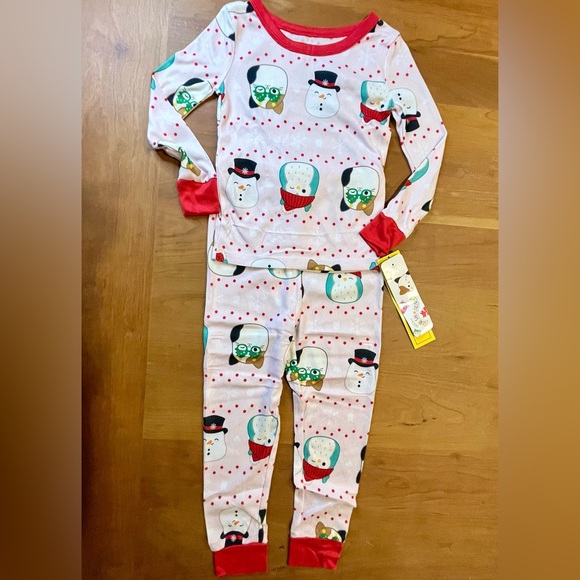 Squishmallows Other - Girl’s Two-Piece Squishmallow Holiday Pajamas, Pink with Red Trim Size 6